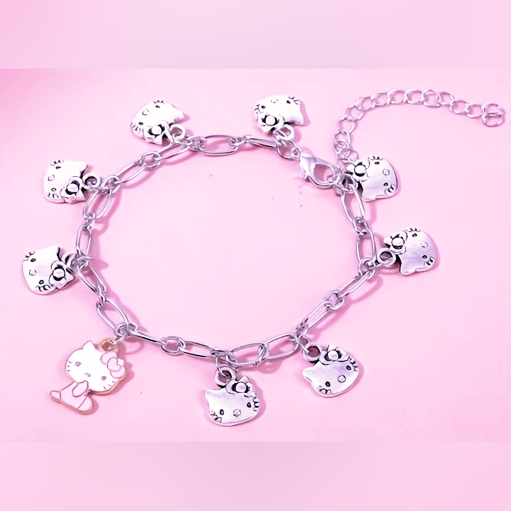 Adorable Hello Kitty Charm Bracelet - 17cm (6.69in)